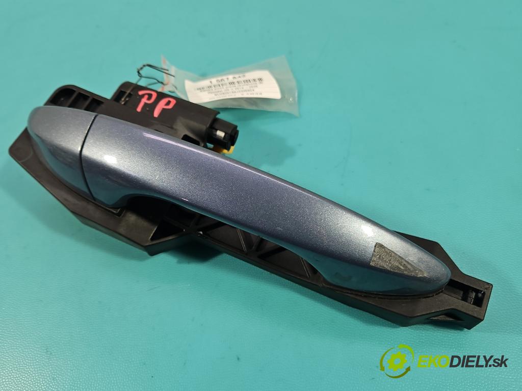 Hyundai i20 II 2014 -2020 1.2 16V 84KM manual 62 kW 1248 cm3 5- klika přední pravé  (Klika dveří ostatní)