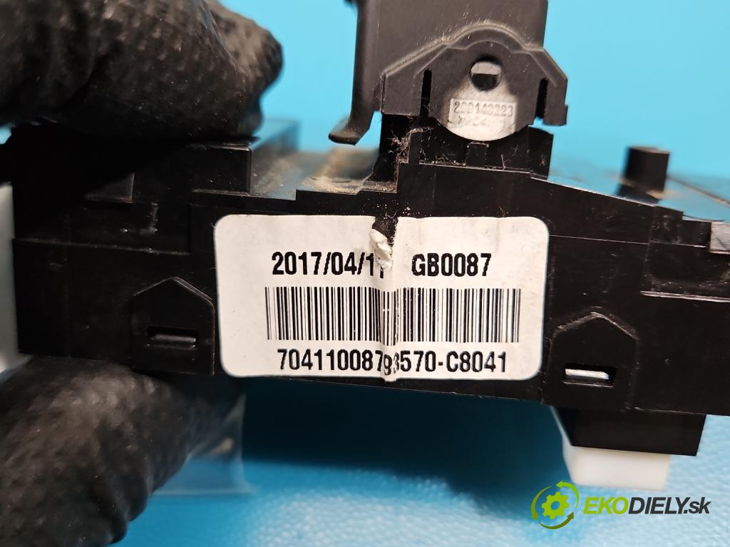 Hyundai i20 II 2014 -2020 1.2 16V 84KM manual 62 kW 1248 cm3 5- Přepínač oken zpětných zrcátek 299139875