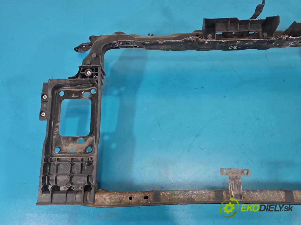 Hyundai I30 II 2012-2016 1.4 16V 100 hp manual 73.2 kW 1396 cm3 5- stěna přední  (Přední výztuha)