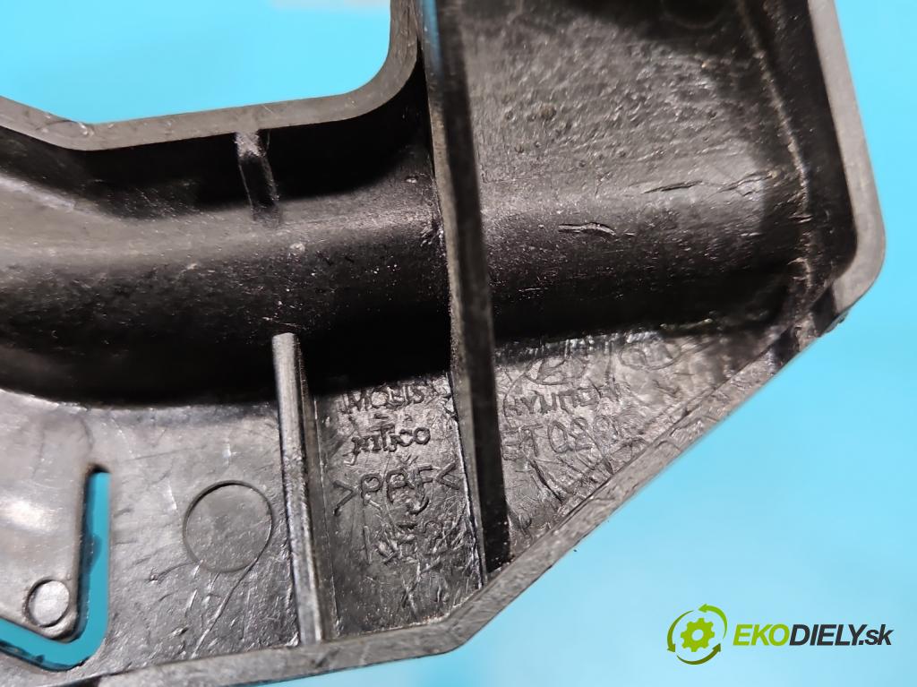 Hyundai I30 II 2012-2016 1.4 16V 100 HP manual 73.2 kW 1396 cm3 5- lišta pod svetlami 86517A6000