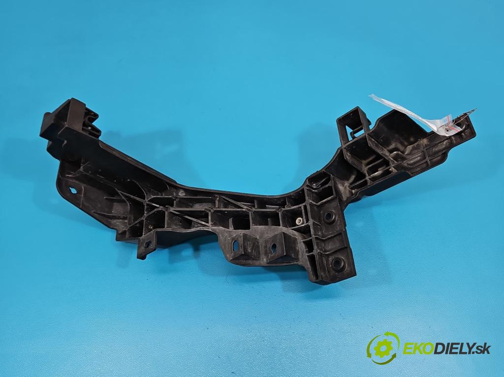 Hyundai I30 II 2012-2016 1.4 16V 100 HP manual 73.2 kW 1396 cm3 5- lišta pod svetlami 64156-A6000