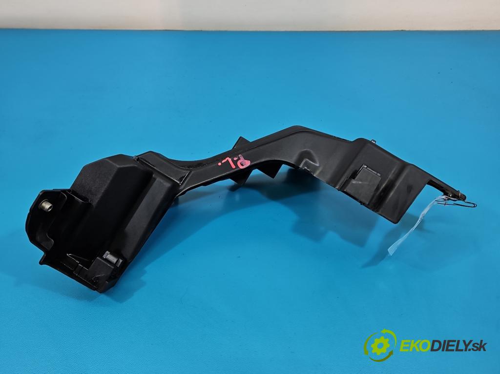 Hyundai I30 II 2012-2016 1.4 16V 100 HP manual 73.2 kW 1396 cm3 5- lišta pod svetlami 64156-A6000