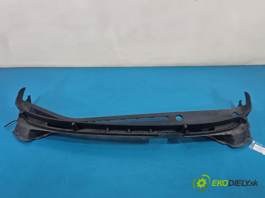 Hyundai I30 II 2012-2016 1.4 16V 100 HP manual 73.2 kW 1396 cm3 5- torpédo 86151-A6000 (Torpédo (plast pod čelným sklom))