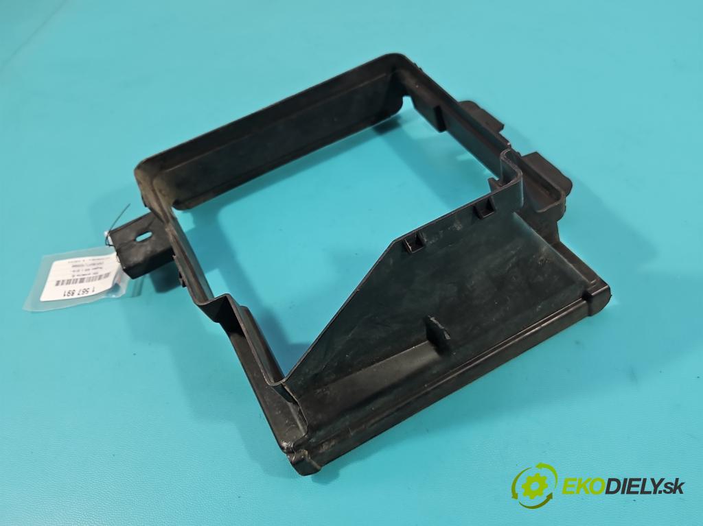 Peugeot 508 II 2018- 1.6 16V 181KM automatic 133 kW 1598 cm3 5- Vstup: vzduchu 9810617180