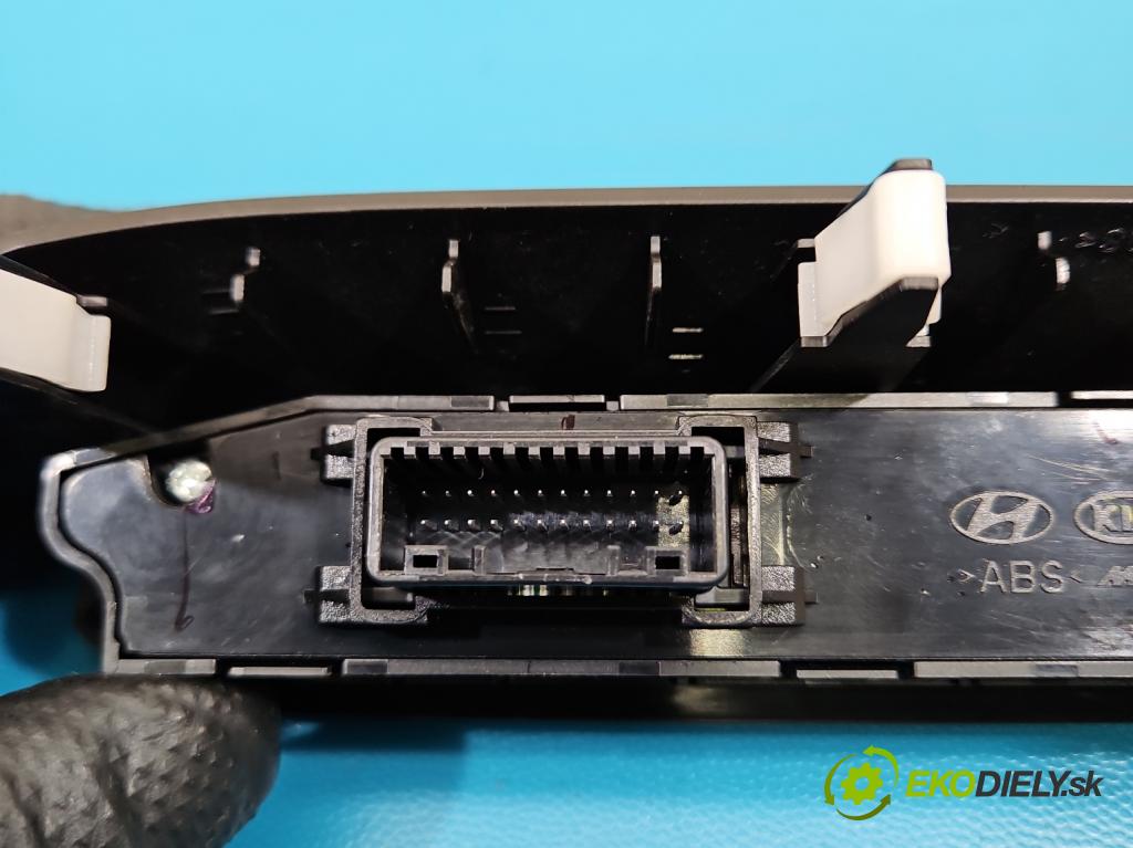 Hyundai i20 II 2014 -2020 1.2 16V 84KM manual 62 kW 1248 cm3 5- prepínač ostatné 93700-C800