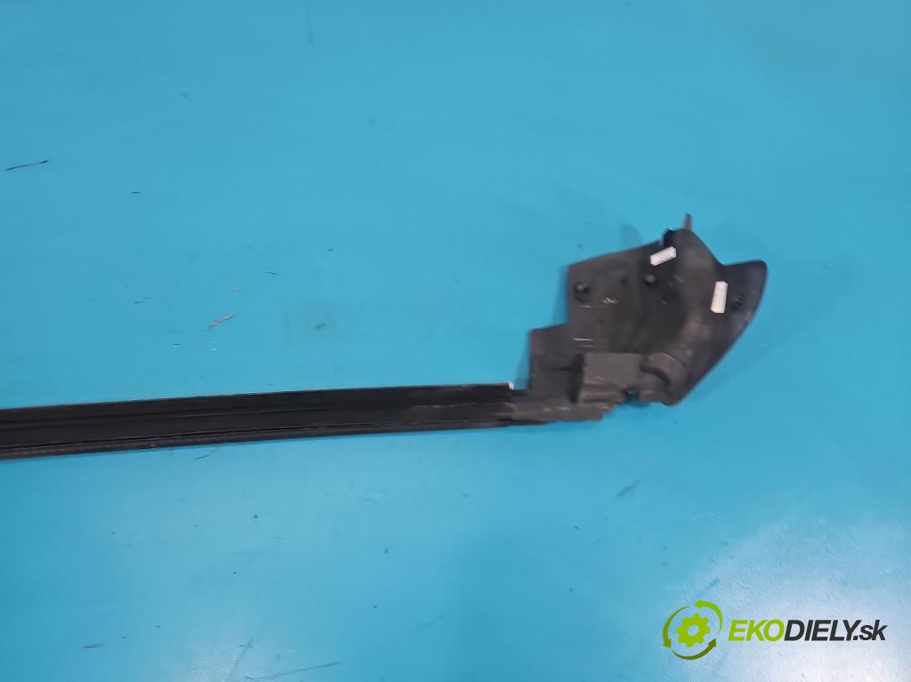 Peugeot 508 II 2018- 1.6 16V 181KM automatic 133 kW 1598 cm3 5- Těsnění: dveře zadní levé 9813391780 (Karoserie ostatní)