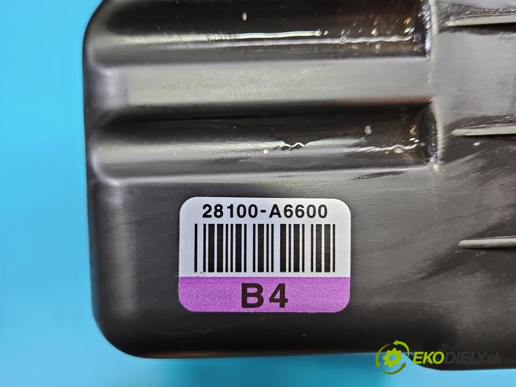 Hyundai I30 II 2012-2016 1.4 16V 100 HP manual 73.2 kW 1396 cm3 5- obal filtra vzduchu 28100-A6600 (Obal vzduchového filtra)