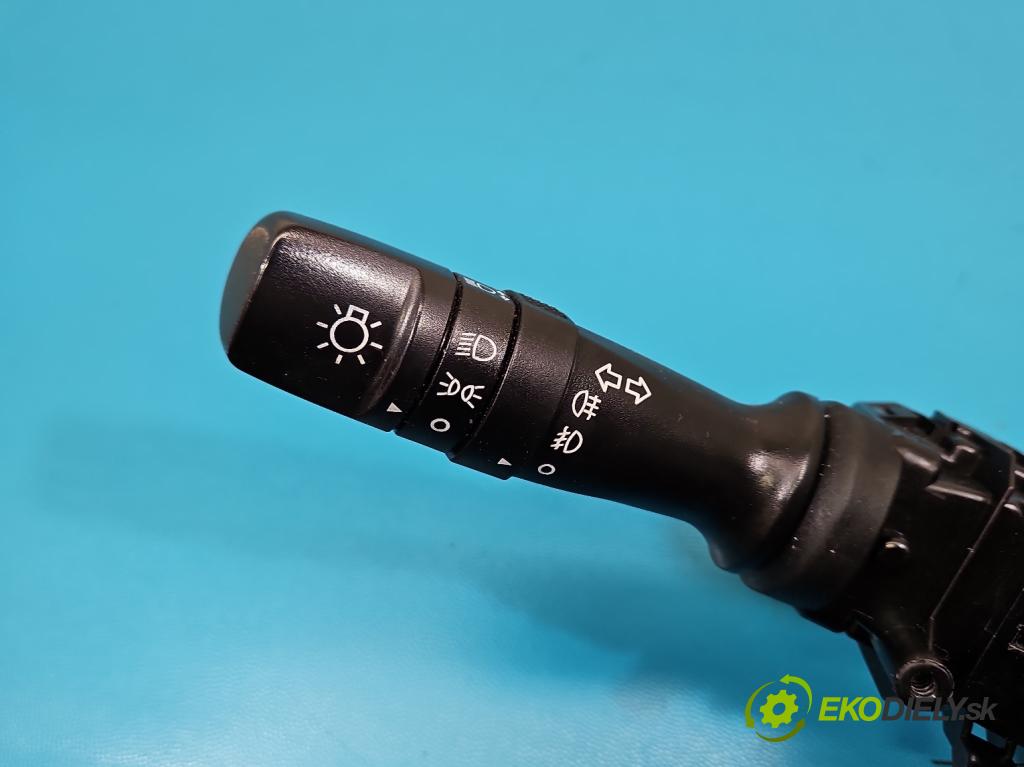 Hyundai I30 II 2012-2016 1.4 16V 100 HP manual 73.2 kW 1396 cm3 5- prepínač komplex: 93420-2K560 (Prepínacie páčky pod volantom)