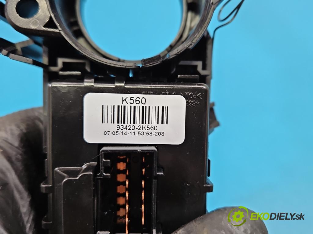Hyundai I30 II 2012-2016 1.4 16V 100 HP manual 73.2 kW 1396 cm3 5- prepínač komplex: 93420-2K560 (Prepínacie páčky pod volantom)