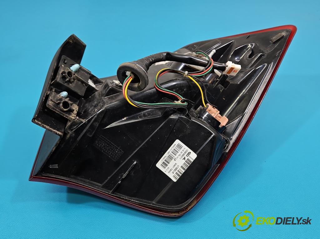 Hyundai i20 II 2014 -2020 1.2 16V 84KM manual 62 kW 1248 cm3 5- svetlo / reflektor zadné ľavé 92401C8000 (Kľučka dverí ostatné)