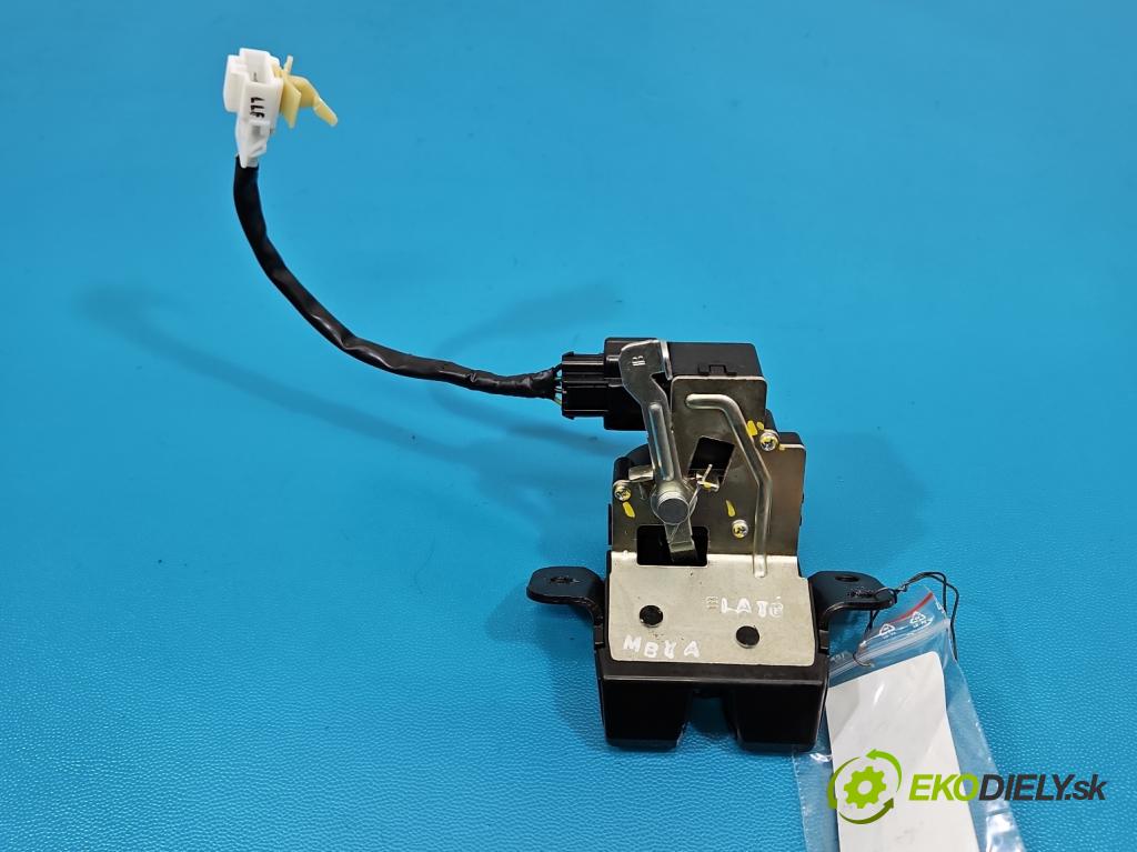 Hyundai i20 II 2014 -2020 1.2 16V 84KM manual 62 kW 1248 cm3 5- zámok kufrové dvere zadné