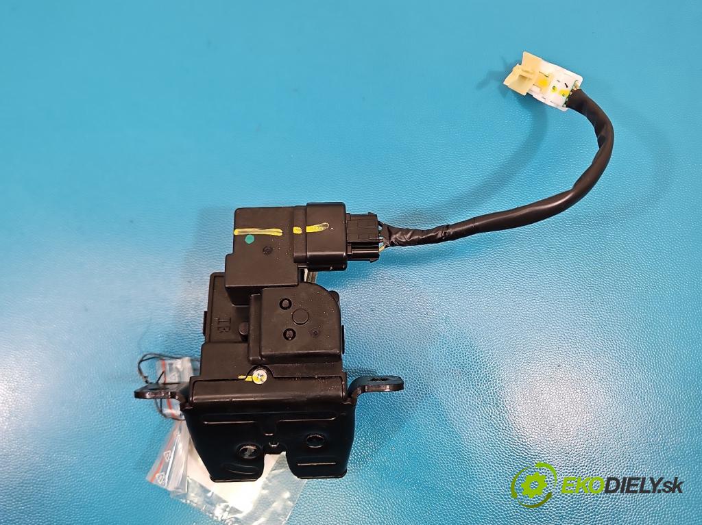 Hyundai i20 II 2014 -2020 1.2 16V 84KM manual 62 kW 1248 cm3 5- zámok kufrové dvere zadné