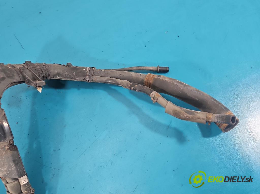 Hyundai I30 II 2012-2016 1.4 16V 100 HP manual 73.2 kW 1396 cm3 5- Nalievacie hrdlo: palivo