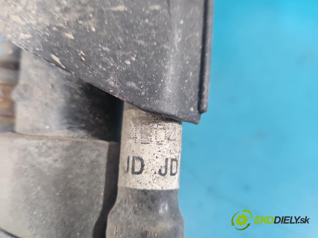 Hyundai I30 II 2012-2016 1.4 16V 100 HP manual 73.2 kW 1396 cm3 5- Nalievacie hrdlo: palivo