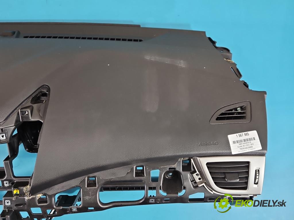 Hyundai I30 II 2012-2016 1.4 16V 100 HP manual 73.2 kW 1396 cm3 5- kokpit,pristrojová doska rozdeľovacia