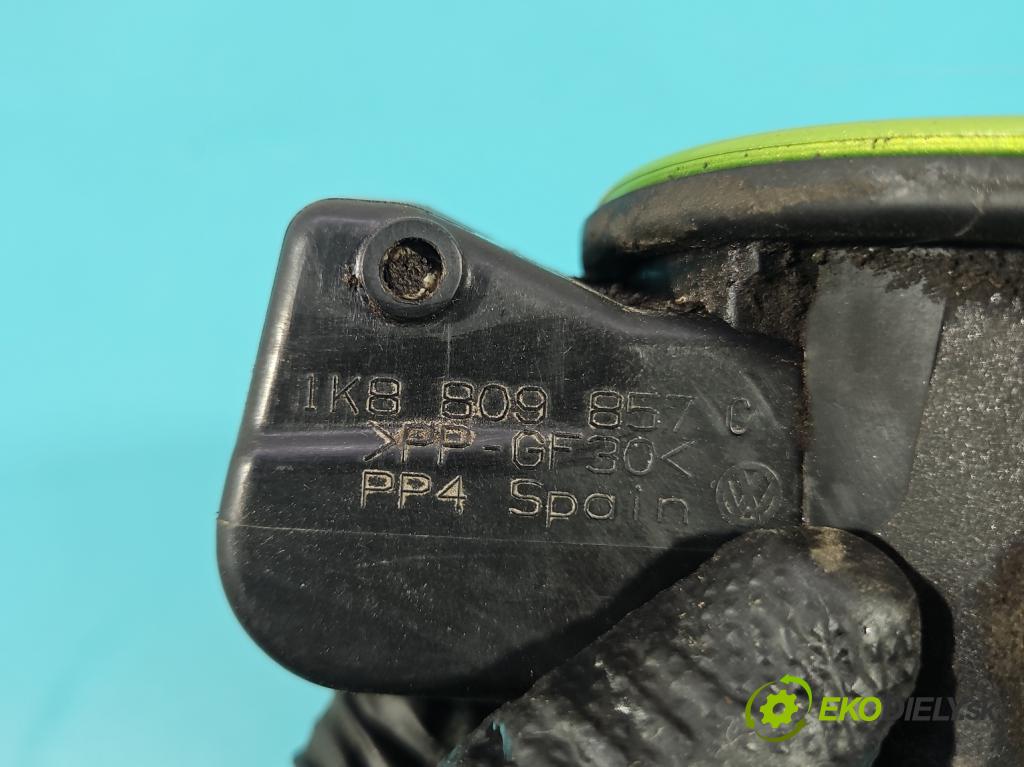 Vw Scirocco II 2008-2017 1.4 TSI 122 hp manual 90 kW 1390 cm3 3- Klapka nalévání paliva 1K8809578 (Klika dveří ostatní)