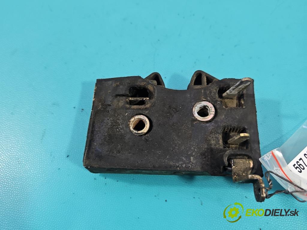 Audi 80 B3 1986-1991 1.6 8V 69KM manual 51 kW 1595 cm3 4- zámok predné ľavý 893837015C