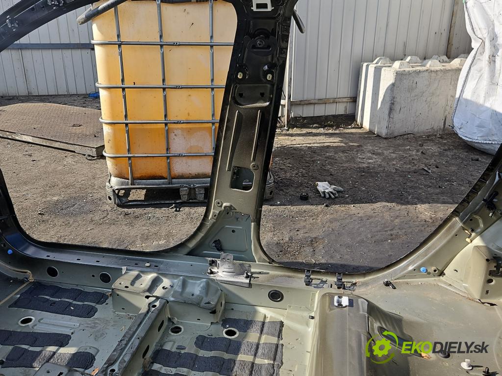 Citroen C3 III 2016-2024 1.2 12V 83 HP manual 61 kW 1199 cm3 5- Práh: pravý  (Karoséria ostatné)