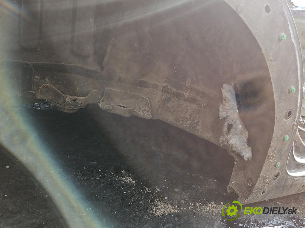 Citroen C3 III 2016-2024 1.2 12V 83 hp manual 61 kW 1199 cm3 5- blatnik zadní pravý