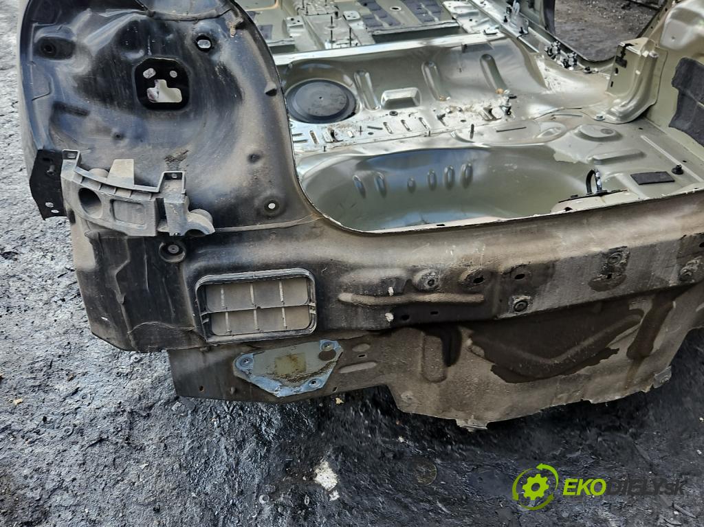 Citroen C3 III 2016-2024 1.2 12V 83 HP manual 61 kW 1199 cm3 5- pas zadní: