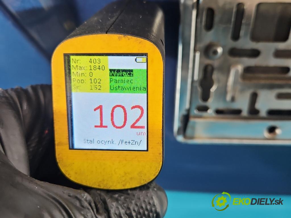 Ford Fiesta Mk7 2008-2017 1.2 16V 82 HP manual 60 kW 1242 cm3 5- zadna kufor  (Kapota zadná (kufor))