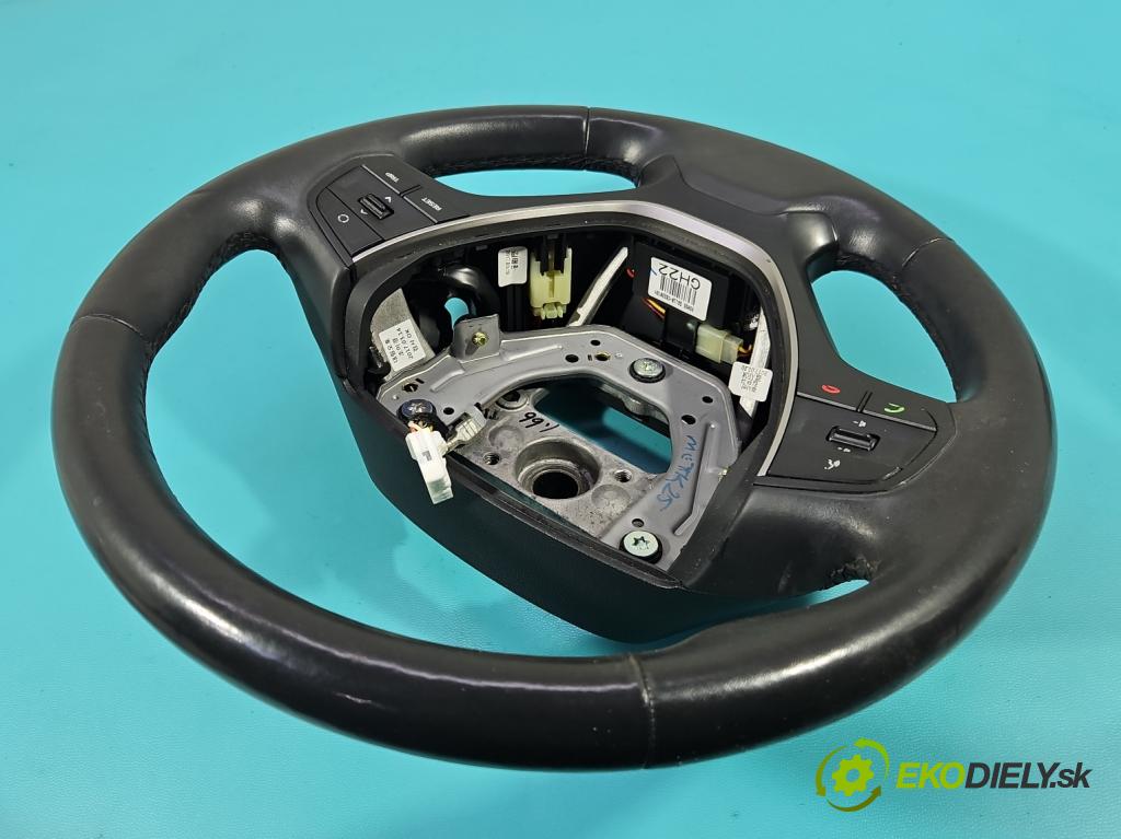 Hyundai i20 II 2014 -2020 1.2 16V 84KM manual 62 kW 1248 cm3 5- volant 56110-C8220 (Volant)