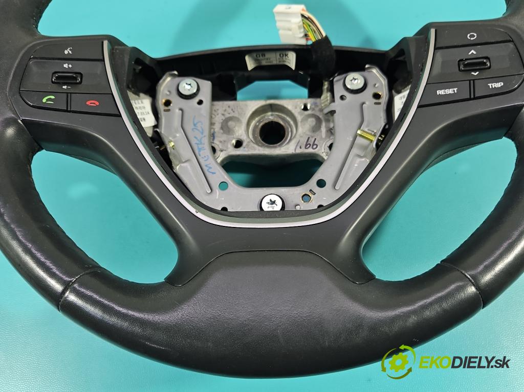 Hyundai i20 II 2014 -2020 1.2 16V 84KM manual 62 kW 1248 cm3 5- volant 56110-C8220 (Volant)