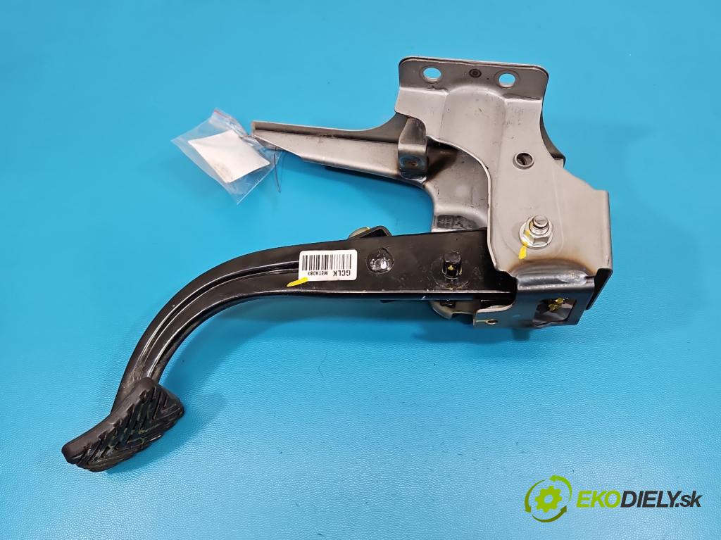 Hyundai i20 II 2014 -2020 1.2 16V 84KM manual 62 kW 1248 cm3 5- pedále ostatné 32802-C8100