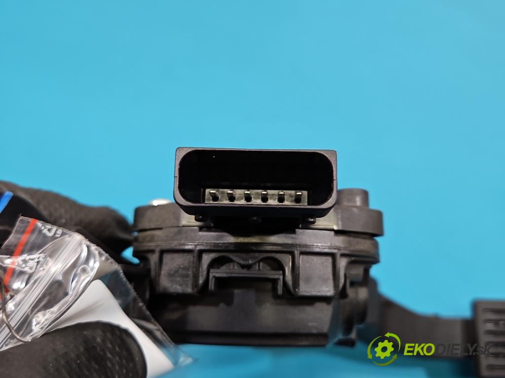 Hyundai i20 II 2014 -2020 1.2 16V 84KM manual 62 kW 1248 cm3 5- pedal plyn: potenciometr: 32700-1RXXX