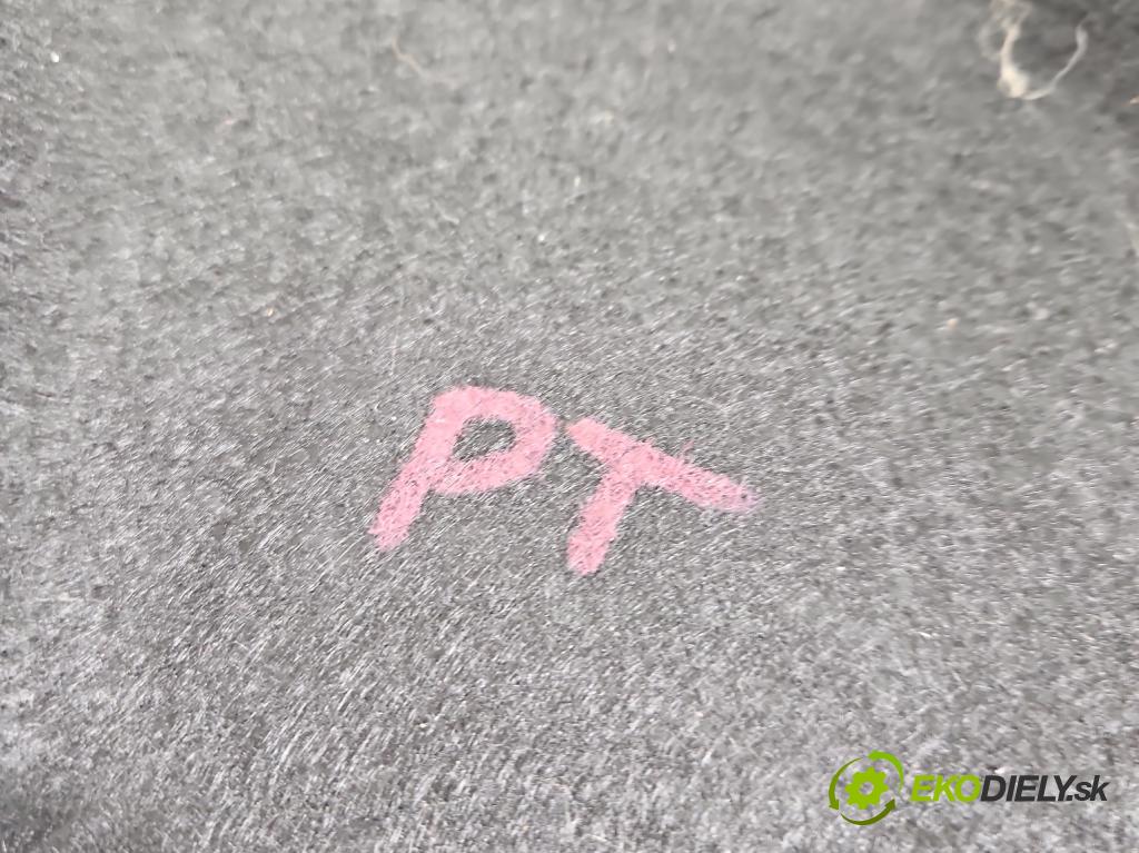 Citroen C3 III 2016-2024 1.2 12V 83 HP manual 61 kW 1199 cm3 5- Čalounictví: kufra: pravé 98284131ZD