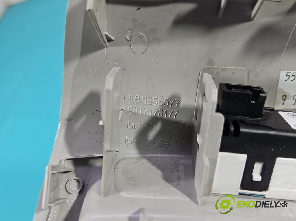 Citroen C3 III 2016-2024 1.2 12V 83 hp manual 61 kW 1199 cm3 5- světlo interiéru 9825205380