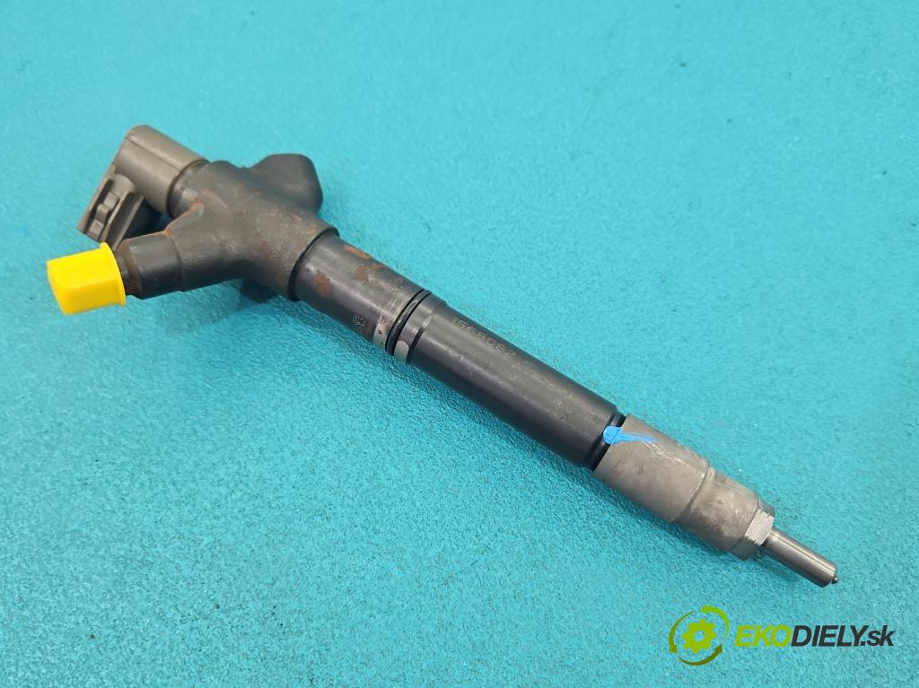 Toyota Rav4 IV 2013-2018 2.0 D4D 124hp manual 91 kW 1998 cm3 5- vstrek 23670-26071 (Vstrekovač paliva)