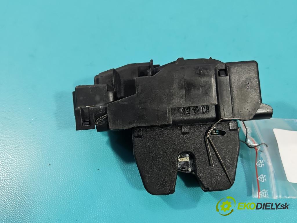 Citroen C3 III 2016-2024 1.2 12V 83 HP manual 61 kW 1199 cm3 5- zámok kufrové dvere zadné 9816195380