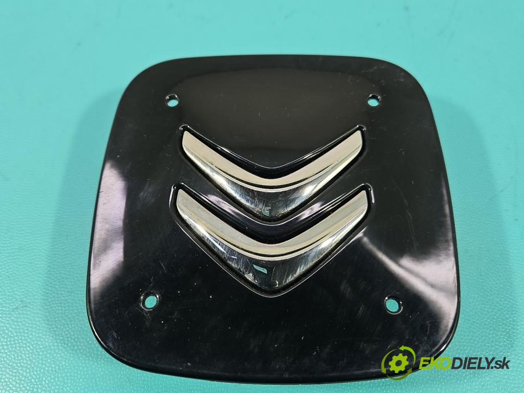 Citroen C3 III 2016-2024 1.2 12V 83 hp manual 61 kW 1199 cm3 5- krytka disky 98031813