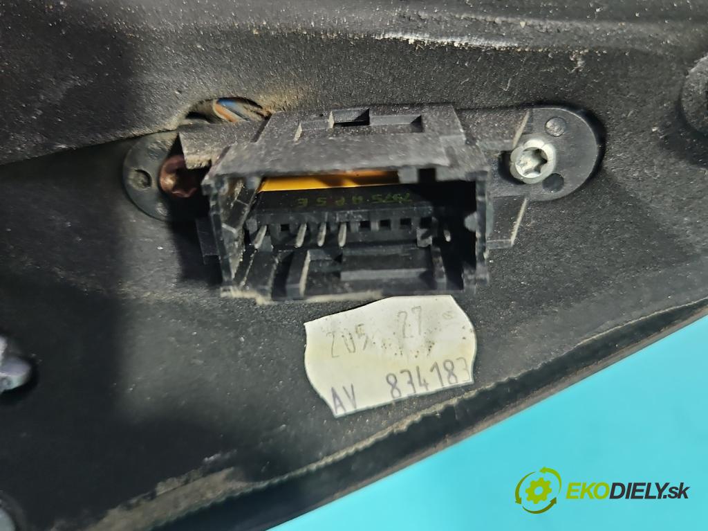 Renault Megane I 1995-2003 1.4 16V 95 HP manual 70 kW 1390 cm3 5- zrkadlo ľavé  (Kľučka dverí ostatné)