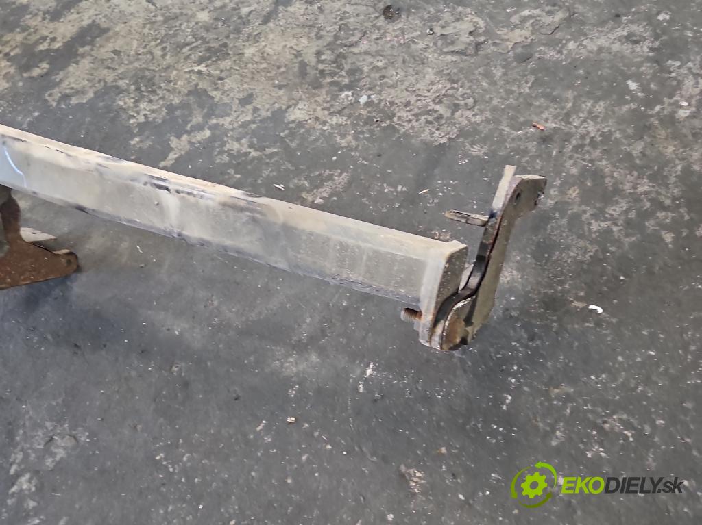 Citroen C3 III 2016-2024 1.2 12V 83 HP manual 61 kW 1199 cm3 5- Hák: vlečení: (Ťažné zariadenie)