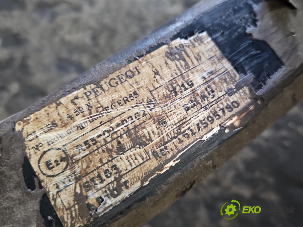 Citroen C3 III 2016-2024 1.2 12V 83 HP manual 61 kW 1199 cm3 5- Hák: vlečení: (Ťažné zariadenie)