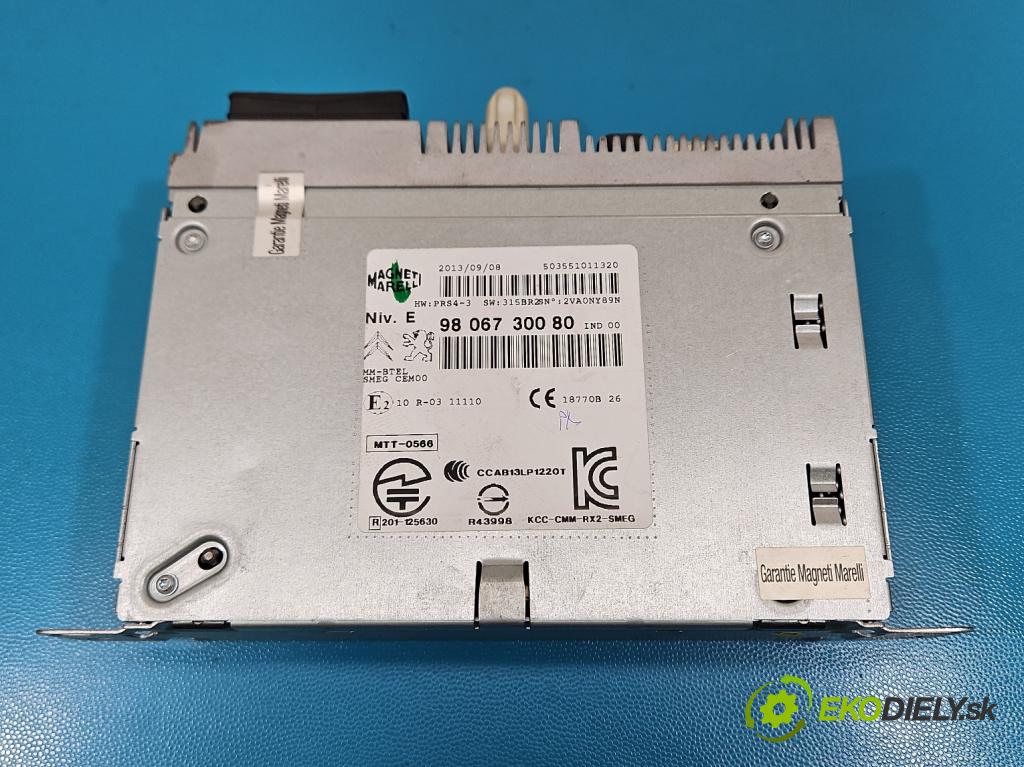 Peugeot 208 I 2012-2019 1.6 hdi 92 HP manual 68 kW 1560 cm3 5- Radio originál 9806730080