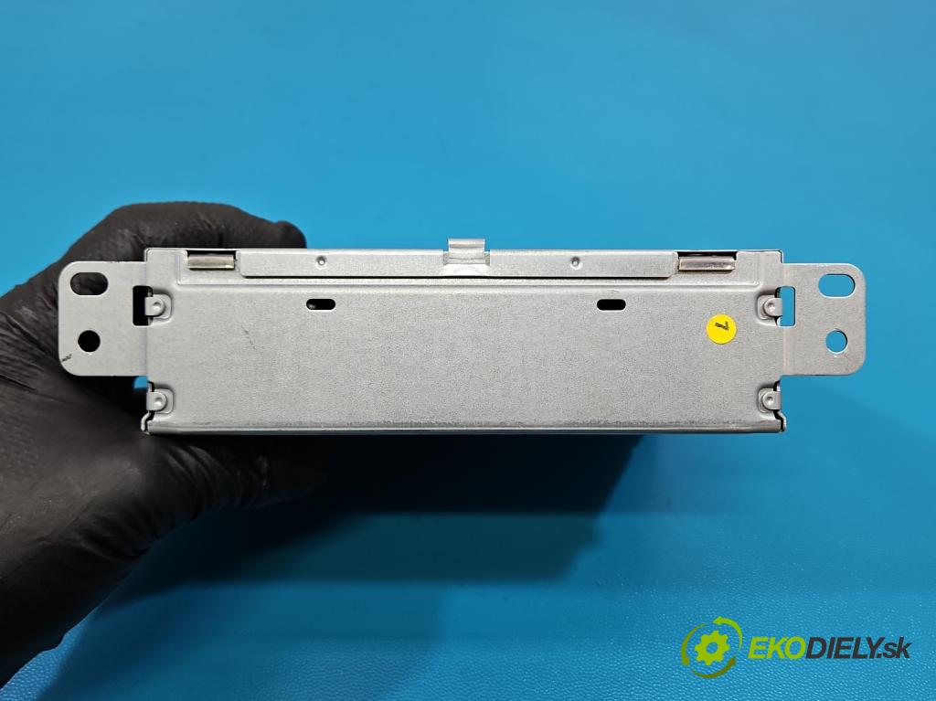 Peugeot 208 I 2012-2019 1.6 hdi 92 HP manual 68 kW 1560 cm3 5- Radio originál 9806730080