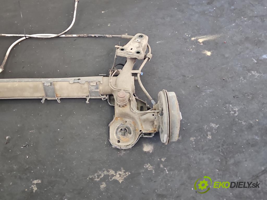 Citroen C3 III 2016-2024 1.2 12V 83 HP manual 61 kW 1199 cm3 5- zadna výstuha  (Výstuha zadná)