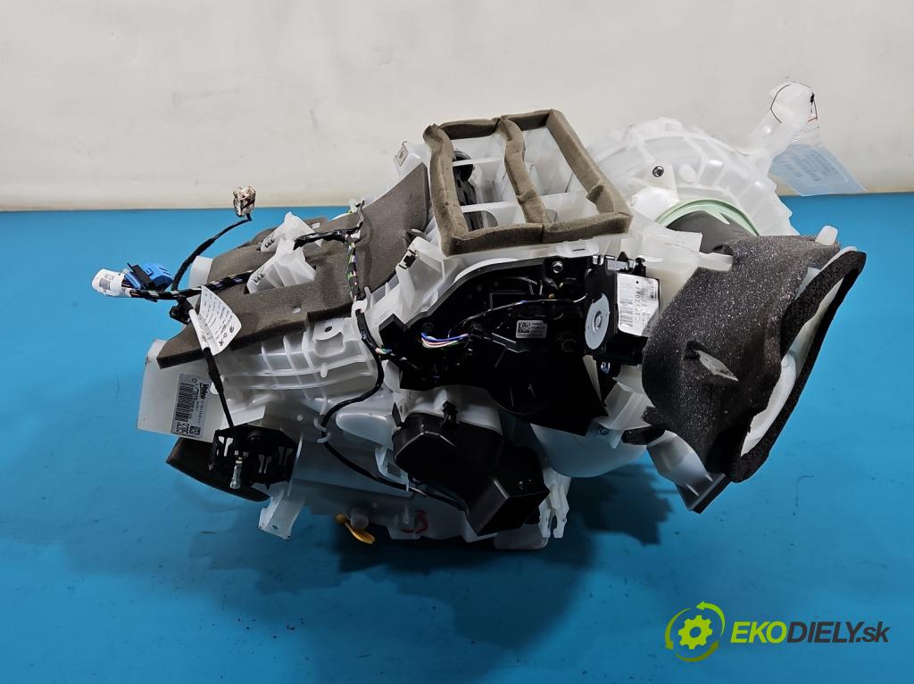 Citroen C3 III 2016-2024 1.2 12V 83 HP manual 61 kW 1199 cm3 5- radiator 9813920580 (Radiátor kúrenia)