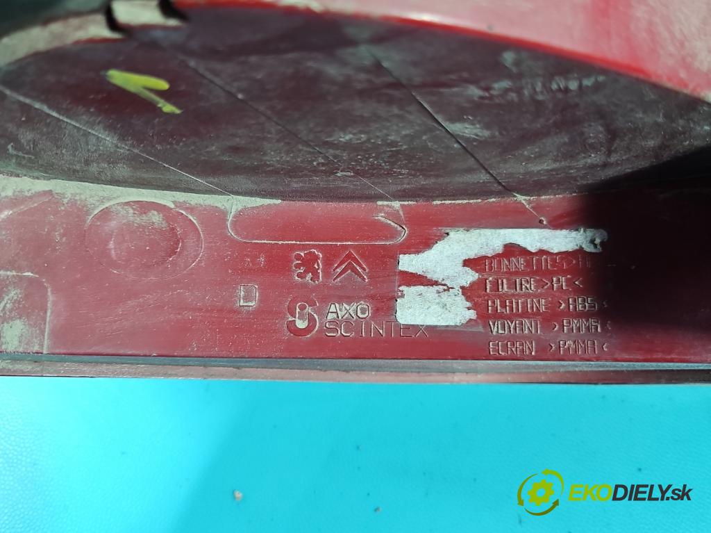 Peugeot 407 2.0 hdi 136 HP manual 100 kW 1997 cm3 5- svetlo / reflektor zadné pravé  (Kľučka dverí ostatné)