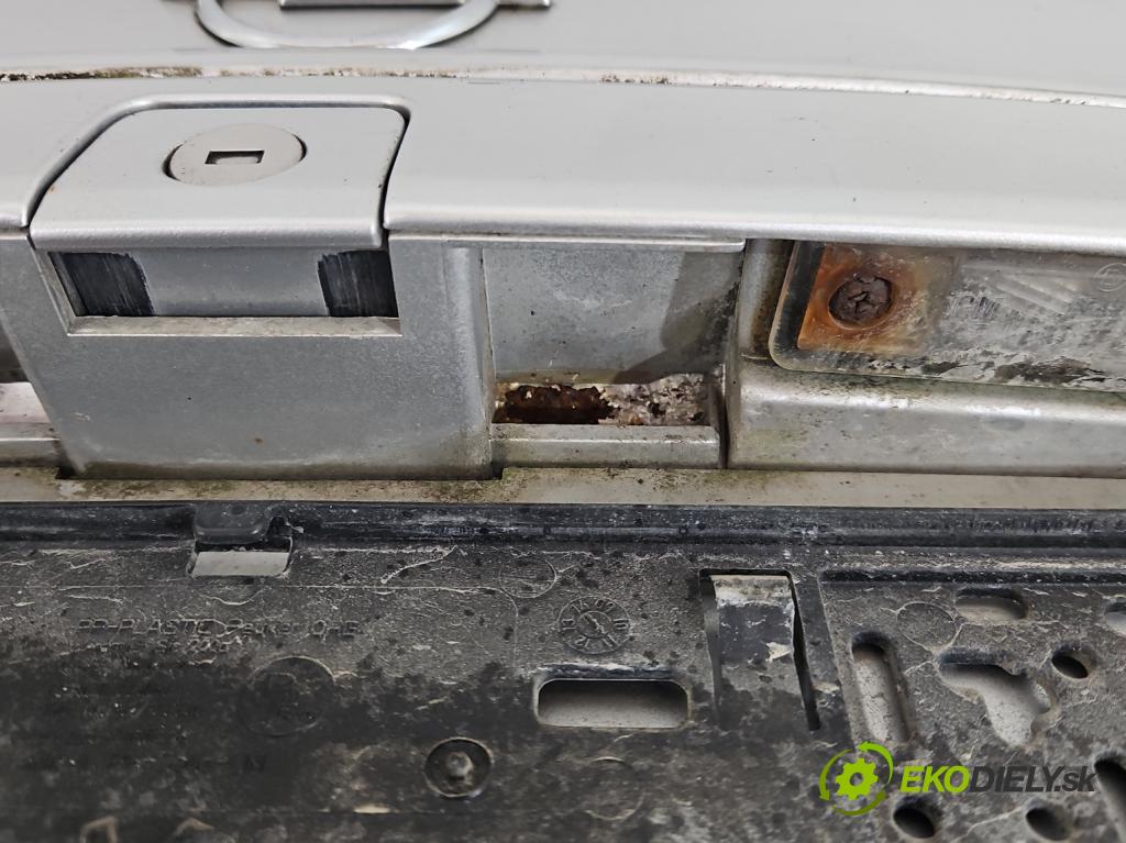 Opel Vectra B 1995-2002 1.6 16V 101 HP manual 74 kW 1598 cm3 4- zadna kufor  (Kapota zadná (kufor))