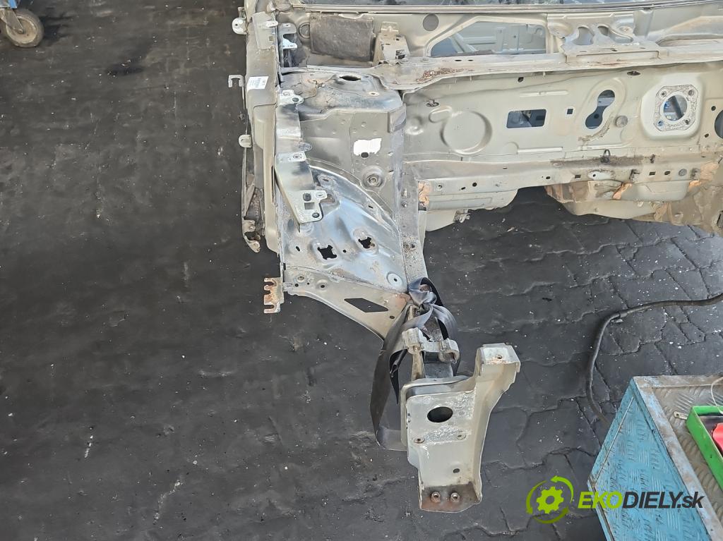 Peugeot 508 II 2018- 1.6 16V 181KM automatic 133 kW 1598 cm3 5- štvrťka pravé