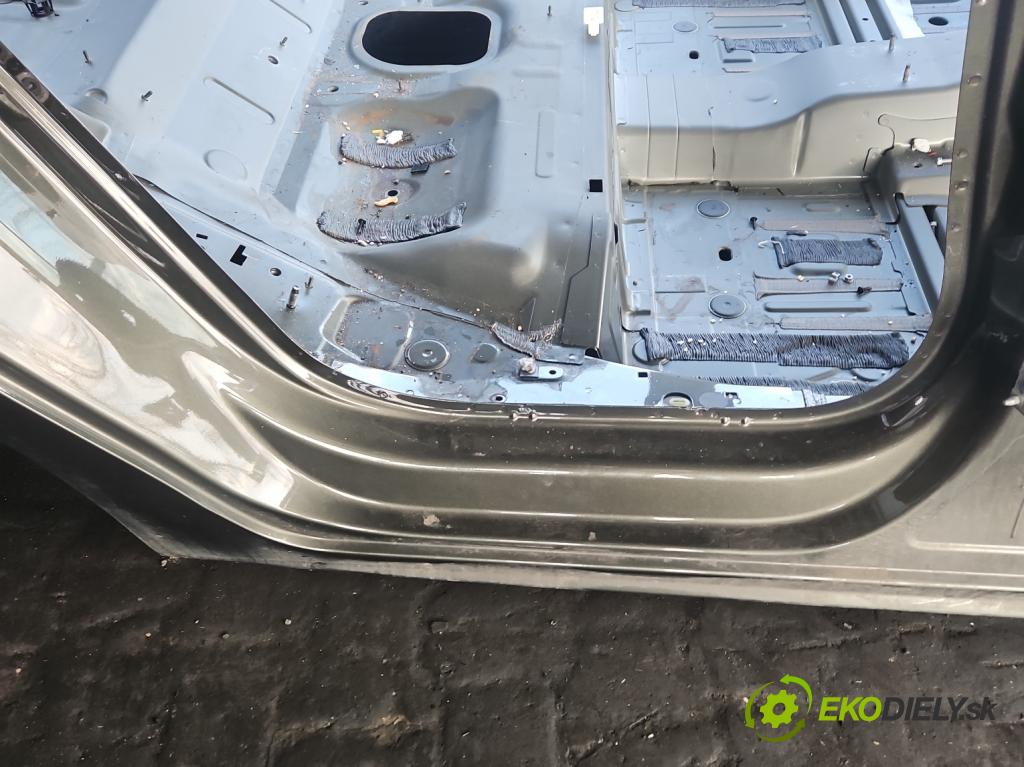 Peugeot 508 II 2018- 1.6 16V 181KM automatic 133 kW 1598 cm3 5- Práh: pravý  (Karoséria ostatné)