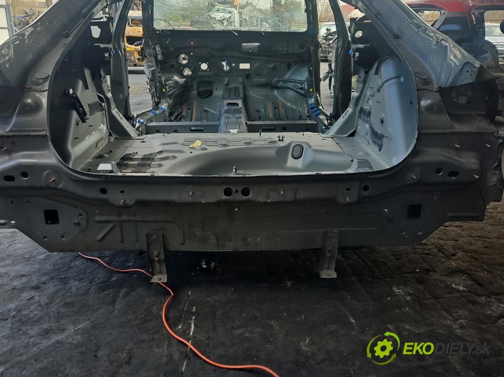 Peugeot 508 II 2018- 1.6 16V 181KM automatic 133 kW 1598 cm3 5- pas zadní: