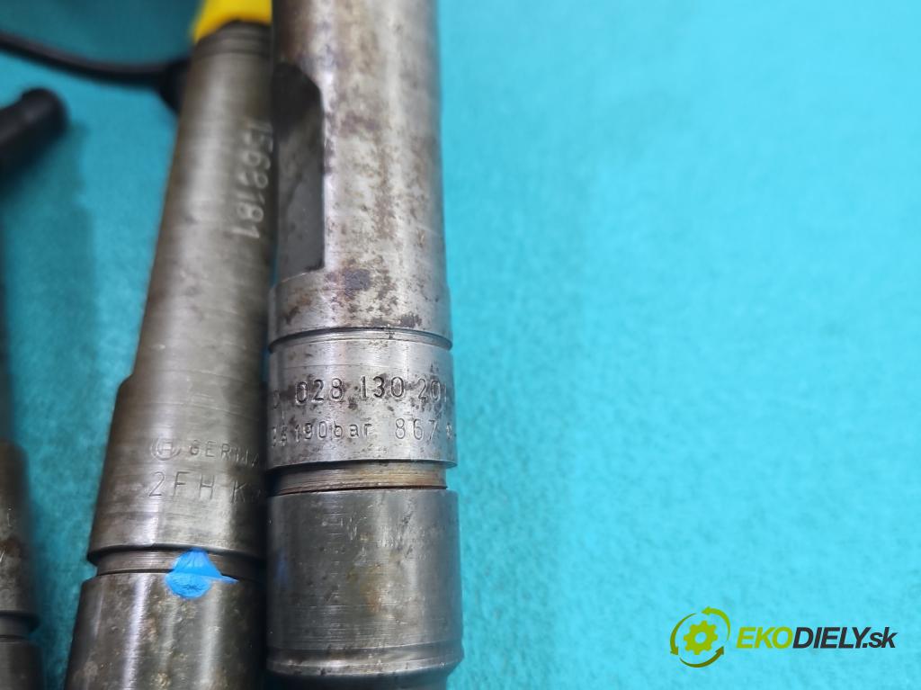 Audi A4 B5 1994-2001 1.9 tdi 90 HP manual 66 kW 1896 cm3 4- vstrek 028130201J (Vstrekovač paliva)