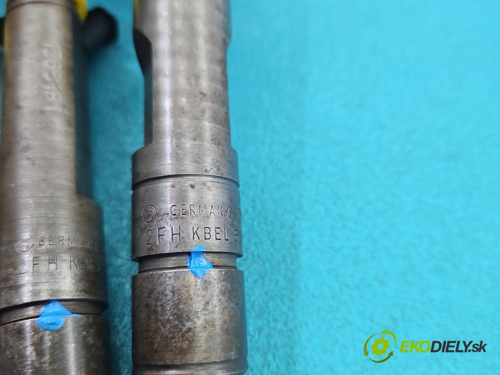 Audi A4 B5 1994-2001 1.9 tdi 90 HP manual 66 kW 1896 cm3 4- vstrek 028130201J (Vstrekovač paliva)