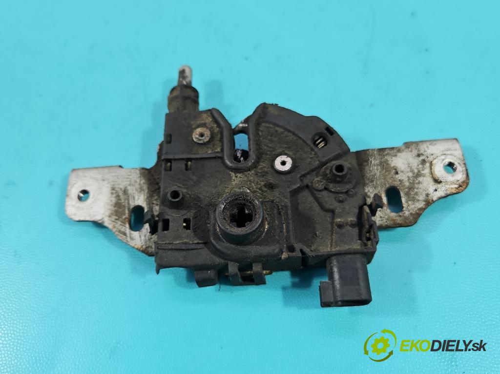 Ford Mondeo Mk3 2000-2007 2.0 tdci 116 HP manual 85 kW 1998 cm3 5- zámok kapoty