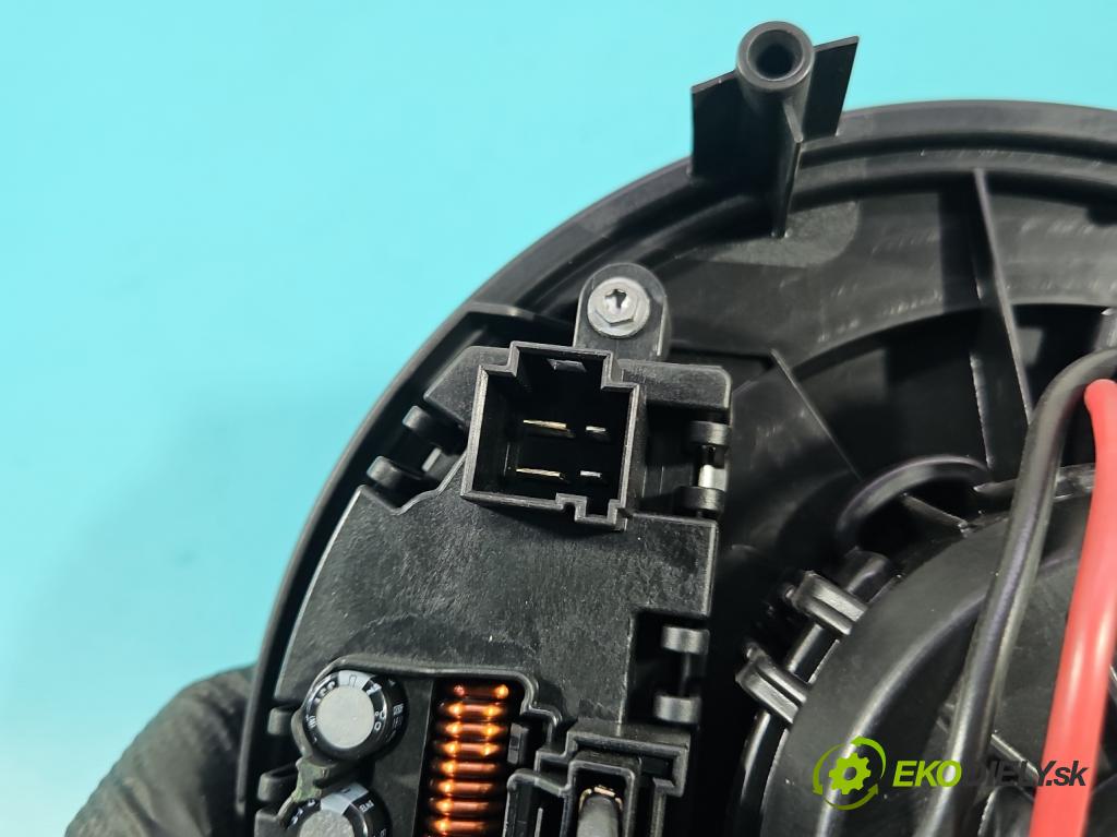 Skoda Octavia III 2013- 1.5 TSI 150 HP manual 110 kW 1498 cm3 5- ventilátor vzduchu 5Q0907521F